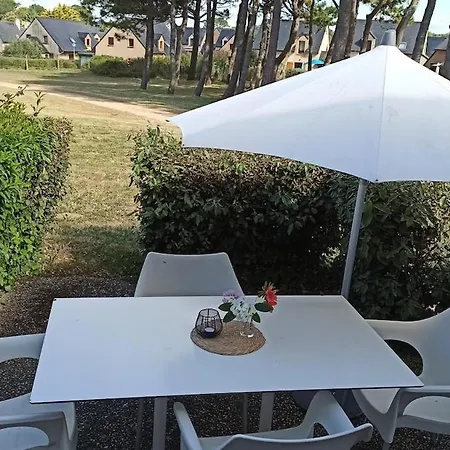 Duplex Proche De La Avec Piscine דירה