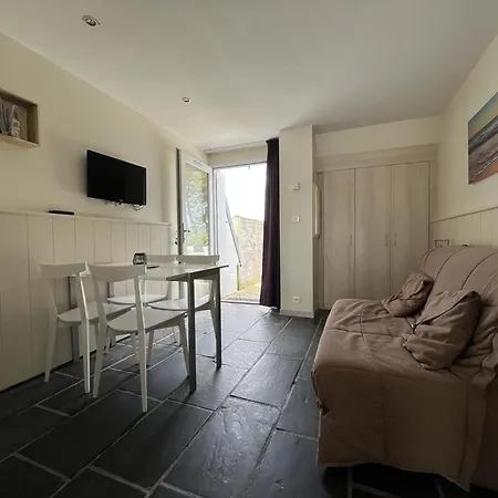 Duplex Proche De La Avec Piscine דירה גידל