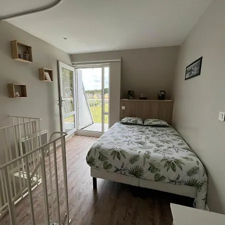 Duplex Proche De La Avec Piscine דירה גידל